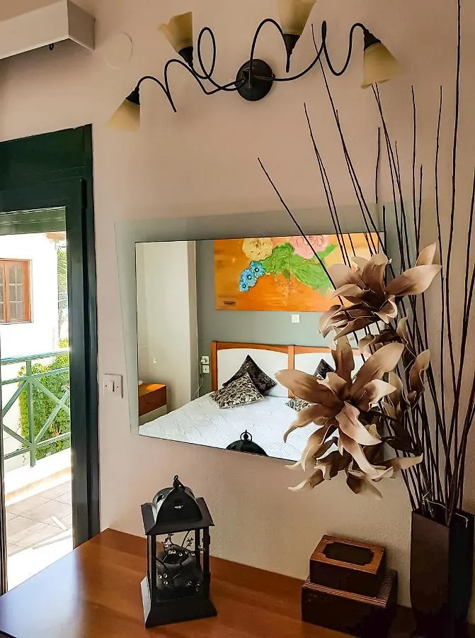 Prázdninový dům Seafront Privilege House Nikiti Beach Řecko